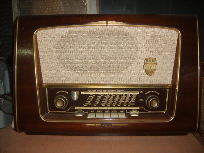 AEG Antika Radyo